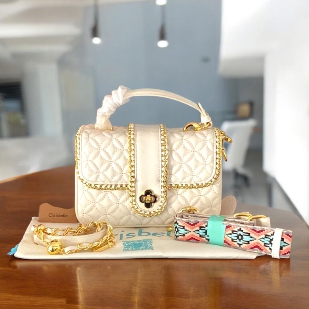 Chrisbella NWT Off White Leather Quilted Handbag Crossbody with Gold Accents